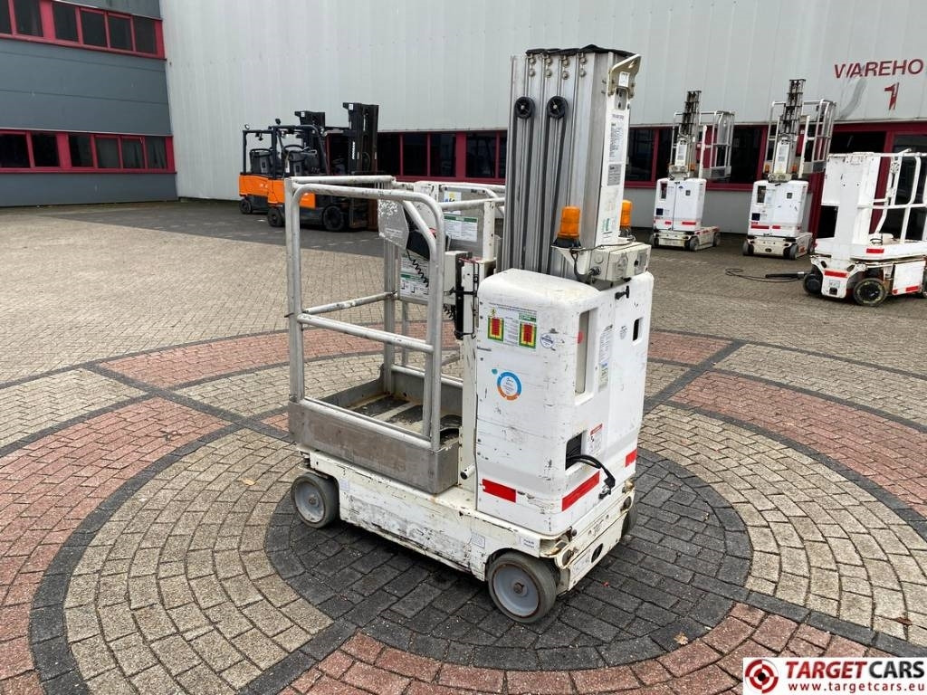 Genie GR-20 RunAbout Electric Vertical Mast Lift 802cm - Plataforma de mástil vertical: foto 4 Genie GR-20 RunAbout Electric Vertical Mast Lift 802cm - Plataforma de mástil vertical: foto 4