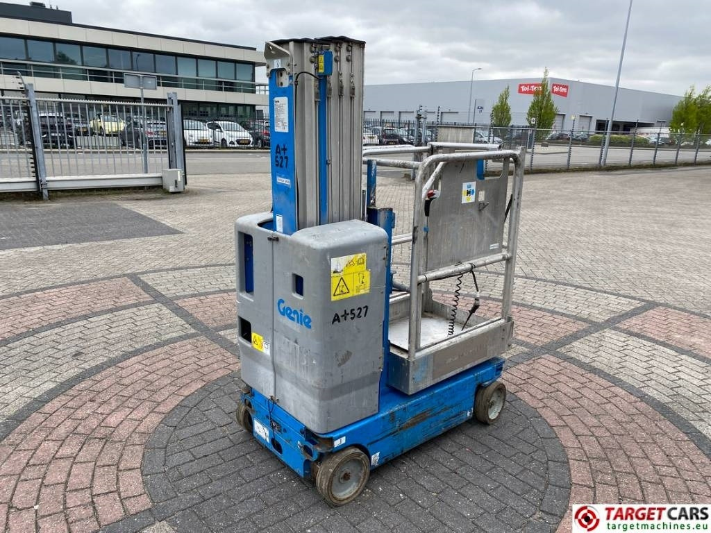 Genie GR-20 Runabout Vertical Mast Work Lift 802cm - Plataforma de mástil vertical: foto 3 Genie GR-20 Runabout Vertical Mast Work Lift 802cm - Plataforma de mástil vertical: foto 3