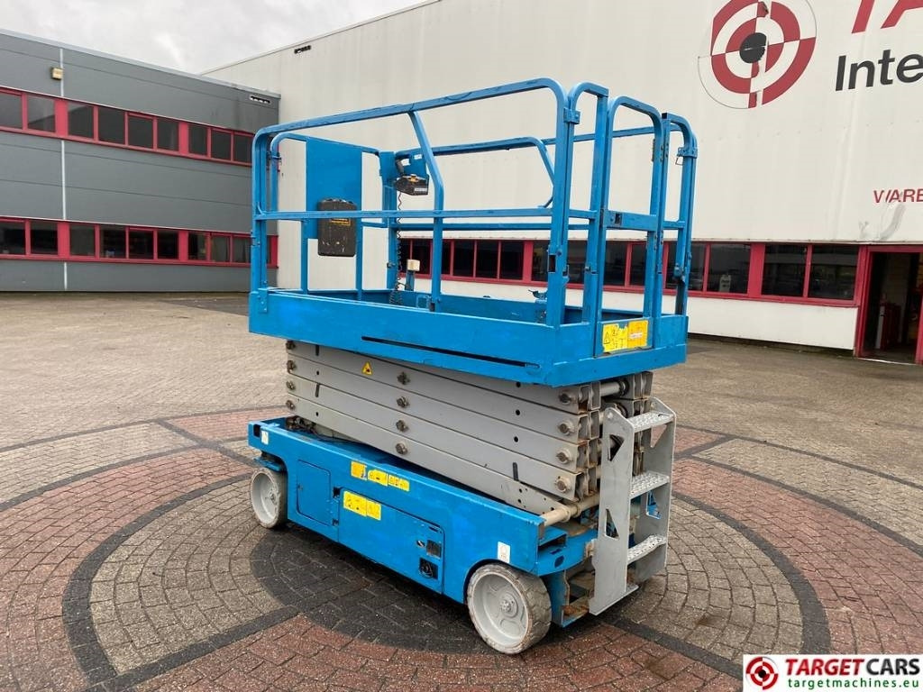 Genie GS-3246 Electric Scissor Work Lift 1175cm - Plataforma de tijeras: foto 4 Genie GS-3246 Electric Scissor Work Lift 1175cm - Plataforma de tijeras: foto 4