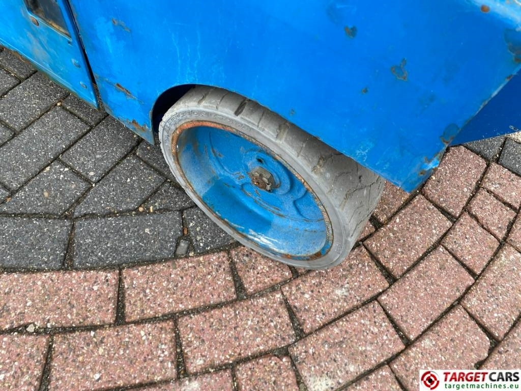 Plataforma de tijeras Genie GS-4047 Electric Scissor Work Lift 1389cm: foto 23 Plataforma de tijeras Genie GS-4047 Electric Scissor Work Lift 1389cm: foto 23