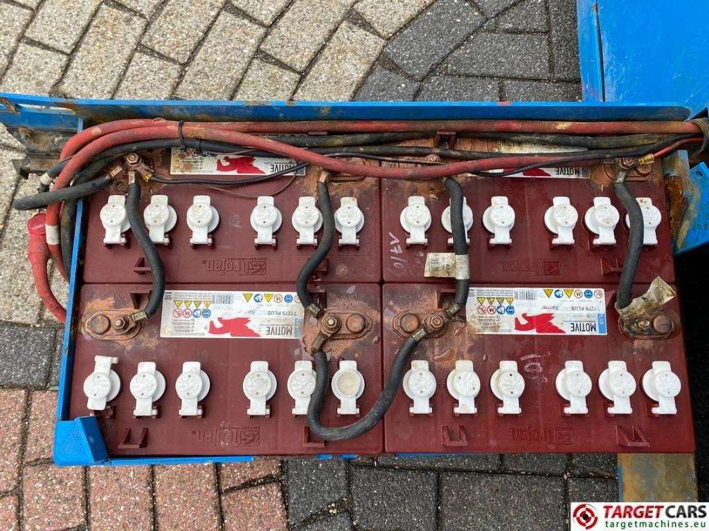 Plataforma de tijeras Genie GS-4047 Electric Scissor Work Lift 1389cm: foto 14 Plataforma de tijeras Genie GS-4047 Electric Scissor Work Lift 1389cm: foto 14