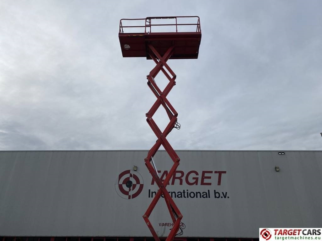 Plataforma de tijeras Haulotte Compact 12DX Diesel 4x4 Scissor Work Lift 1206cm: foto 20 Plataforma de tijeras Haulotte Compact 12DX Diesel 4x4 Scissor Work Lift 1206cm: foto 20