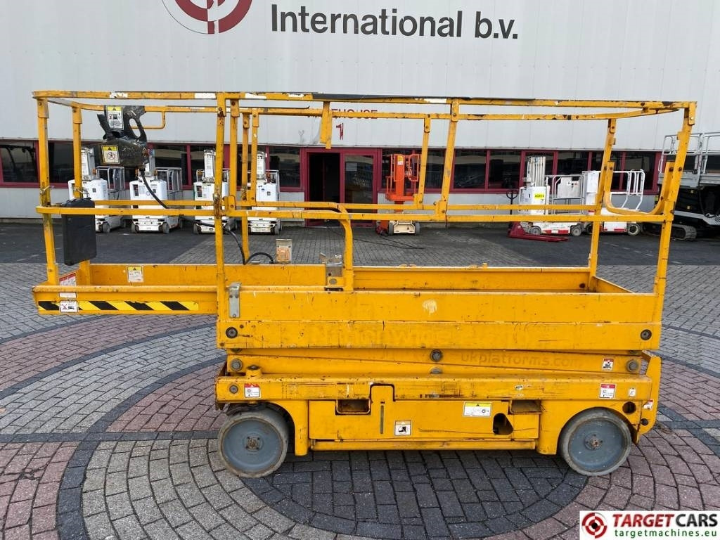 Haulotte Compact 8 Elecftric Scissor Work Lift 818cm - Plataforma de tijeras: foto 5 Haulotte Compact 8 Elecftric Scissor Work Lift 818cm - Plataforma de tijeras: foto 5