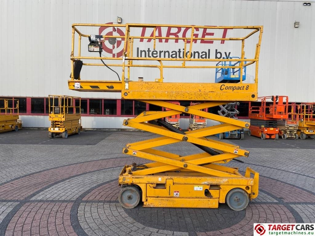 Haulotte Compact 8 Electric Scissor Work Lift 818cm - Plataforma de tijeras: foto 5 Haulotte Compact 8 Electric Scissor Work Lift 818cm - Plataforma de tijeras: foto 5