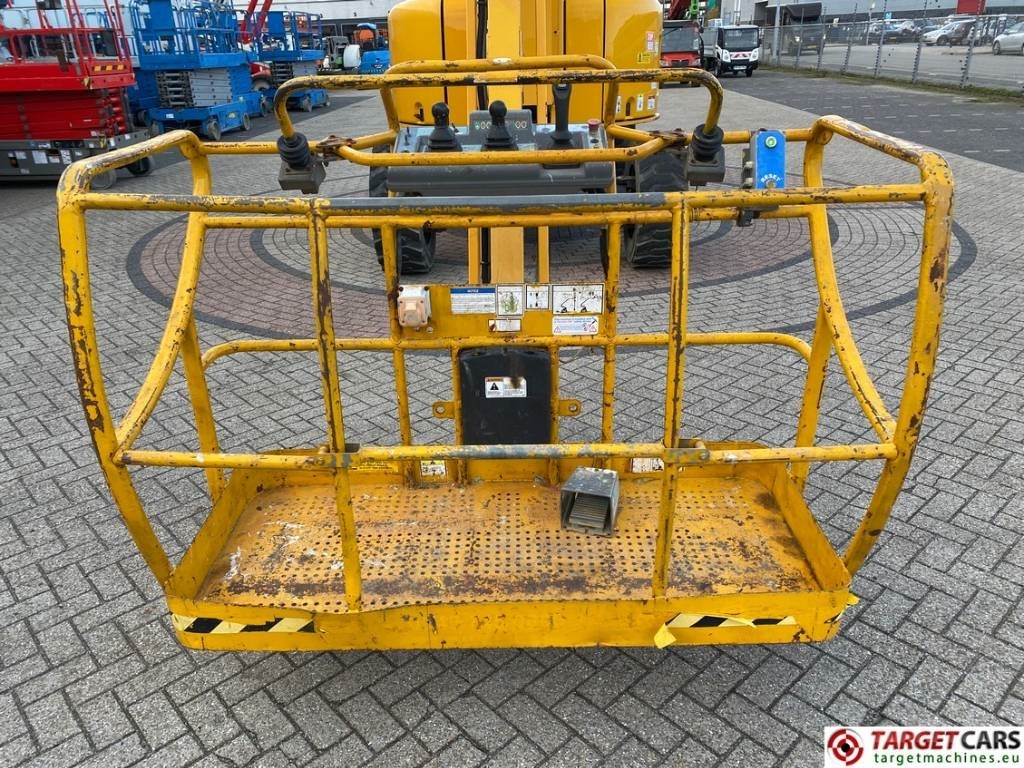 Plataforma articulada Haulotte HA20PX Articulated 4x4x4 Diesel Boom Lift 2065cm: foto 8 Plataforma articulada Haulotte HA20PX Articulated 4x4x4 Diesel Boom Lift 2065cm: foto 8
