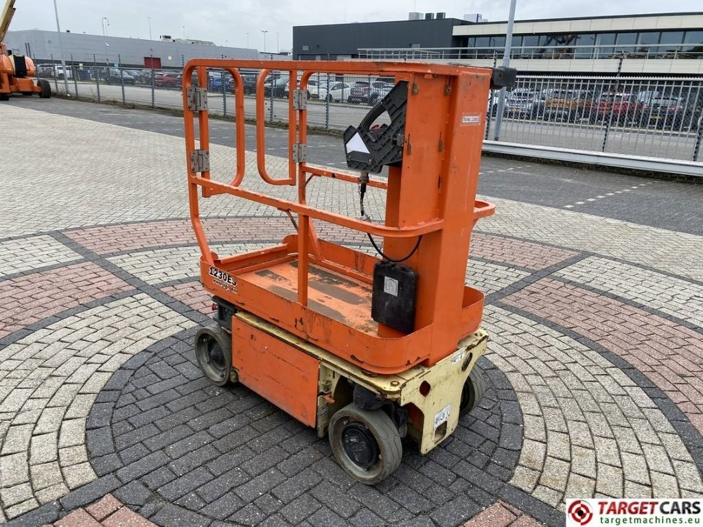 JLG 1230ES Electric Vertical Mast Work Lift 566cm - Plataforma de mástil vertical: foto 2 JLG 1230ES Electric Vertical Mast Work Lift 566cm - Plataforma de mástil vertical: foto 2