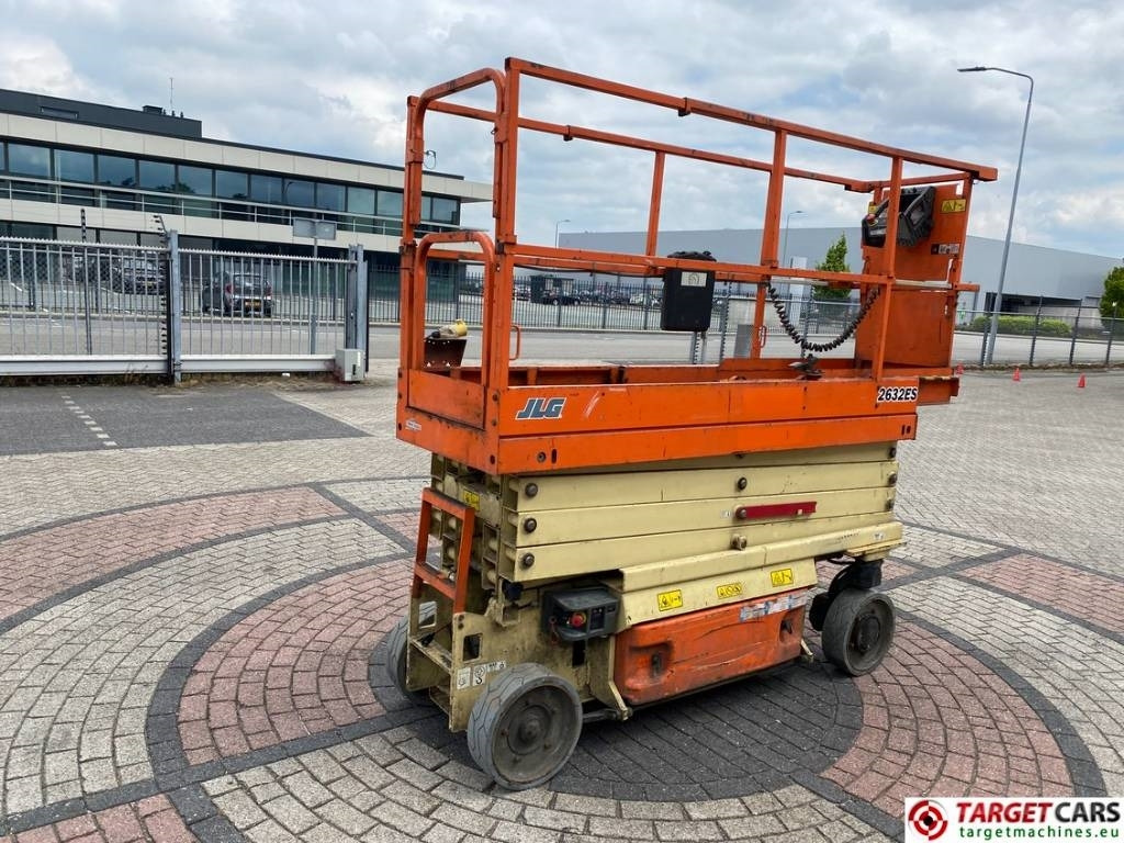 JLG 2632ES Electric Scissor Work Lift 977cm - Plataforma de tijeras: foto 3 JLG 2632ES Electric Scissor Work Lift 977cm - Plataforma de tijeras: foto 3
