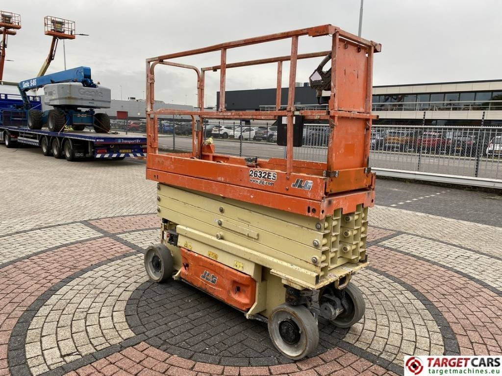 JLG 2632ES Electric Scissor Work Lift 977cm - Plataforma de tijeras: foto 2 JLG 2632ES Electric Scissor Work Lift 977cm - Plataforma de tijeras: foto 2