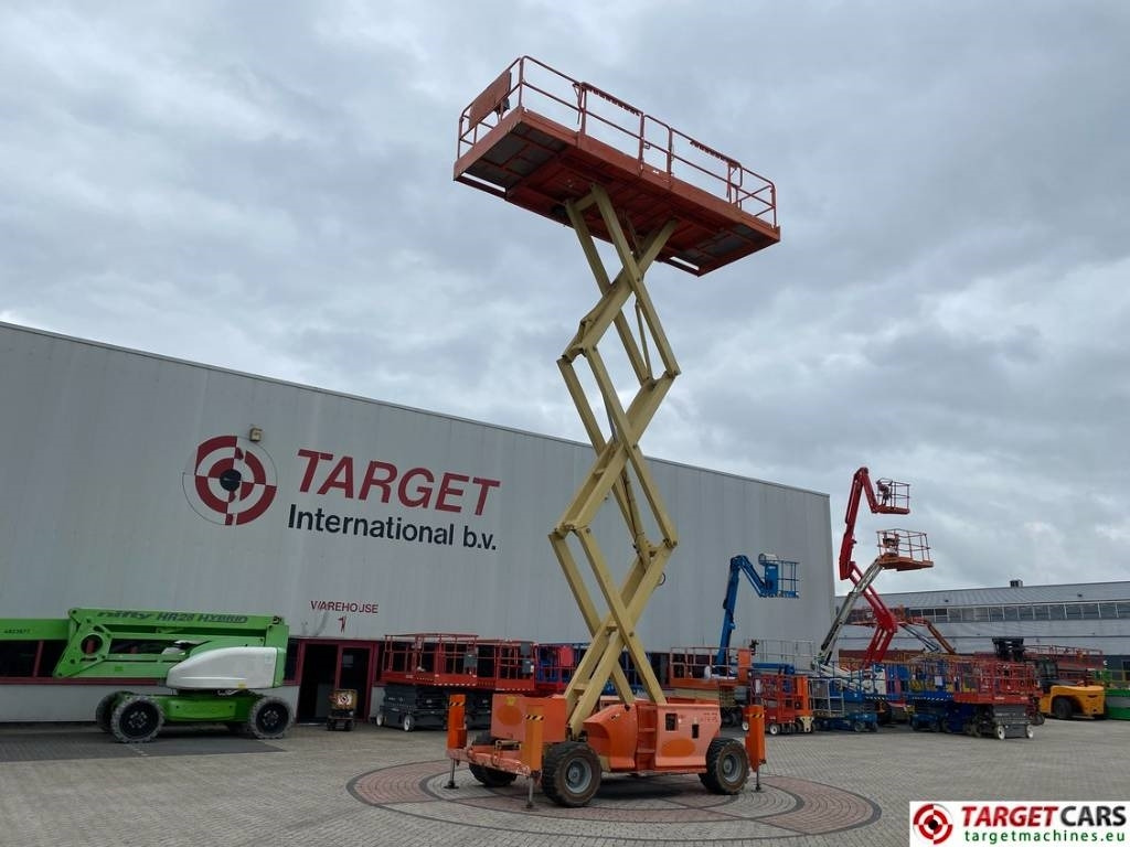 Leasing de JLG 3394RT Diesel 4x4 Scissor Work Lift 1206cm  JLG 3394RT Diesel 4x4 Scissor Work Lift 1206cm: foto 6