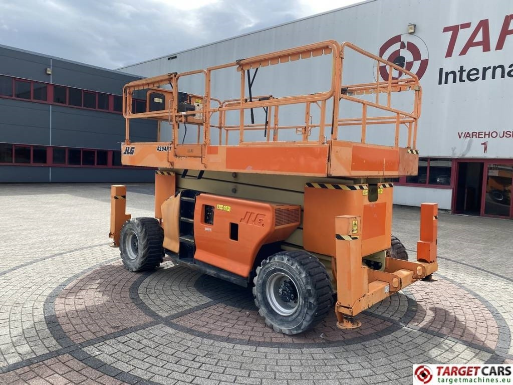 JLG 4394RT Diesel 4x4 Scissor Work Lift 1511cm - Plataforma de tijeras: foto 4 JLG 4394RT Diesel 4x4 Scissor Work Lift 1511cm - Plataforma de tijeras: foto 4