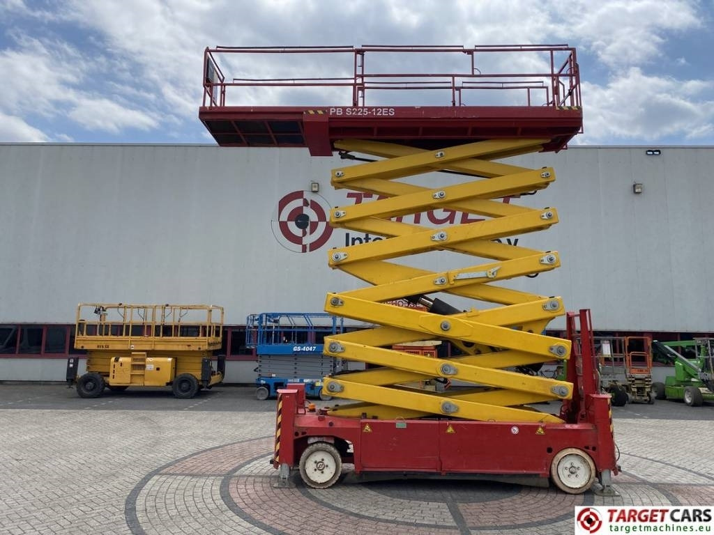 PB-Lift S225-12ES Electric Scissor Work Lift 2250cm - Plataforma de tijeras: foto 5 PB-Lift S225-12ES Electric Scissor Work Lift 2250cm - Plataforma de tijeras: foto 5