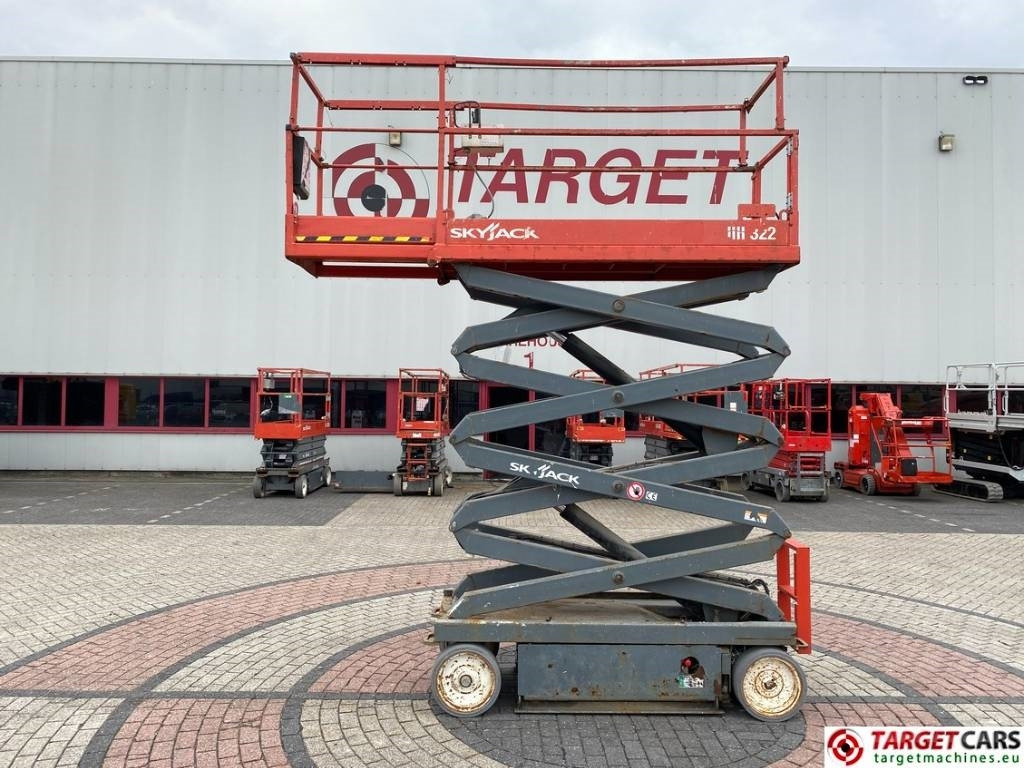 SkyJack SJIII-3226 Electric 3226 Scissor Work Lift 990cm  - Plataforma de tijeras: foto 5 SkyJack SJIII-3226 Electric 3226 Scissor Work Lift 990cm  - Plataforma de tijeras: foto 5