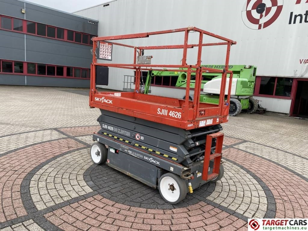 SkyJack SJIII-4626 Electric 4626 Scissor Work Lift 990cm  - Plataforma de tijeras: foto 4 SkyJack SJIII-4626 Electric 4626 Scissor Work Lift 990cm  - Plataforma de tijeras: foto 4