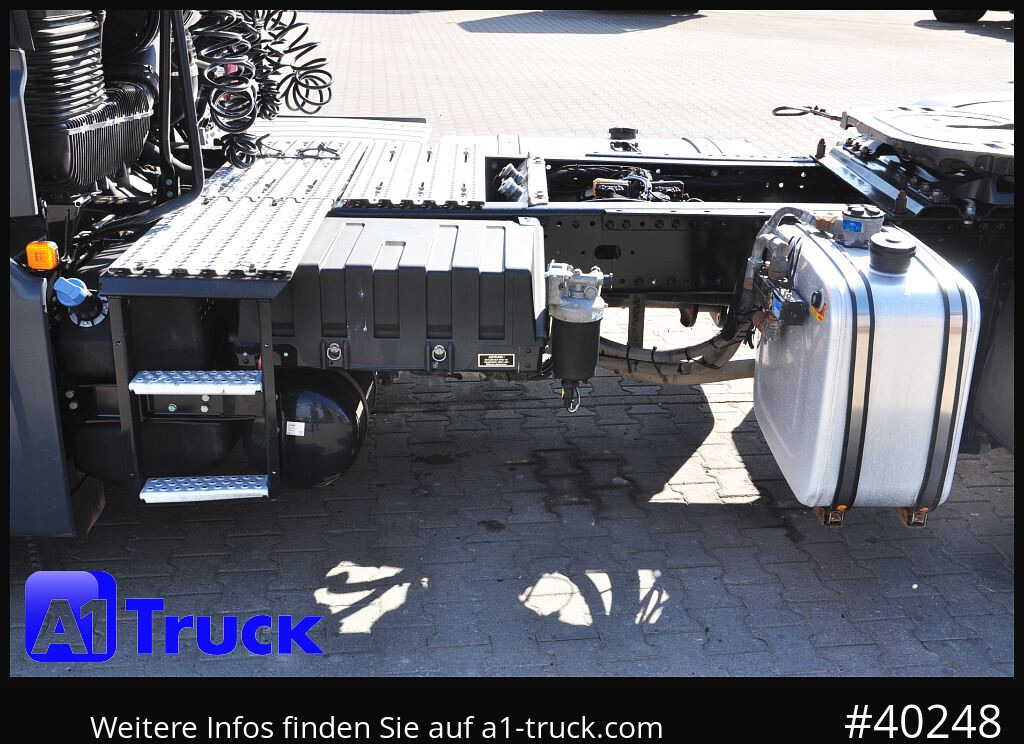 MAN TGX 18.470 GM Hydraulik, Intarder Navi Standklima, - Cabeza tractora: foto 2 MAN TGX 18.470 GM Hydraulik, Intarder Navi Standklima, - Cabeza tractora: foto 2
