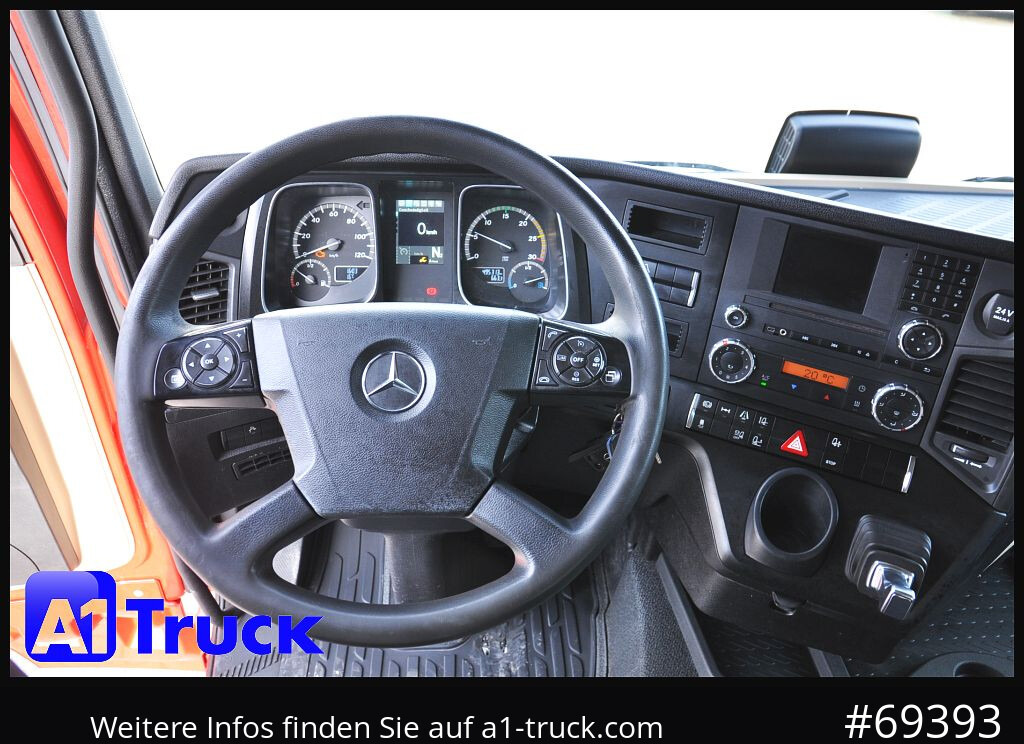 MERCEDES-BENZ Actros 1832, Lowliner, 1 Vorbesitzer - Cabeza tractora: foto 4 MERCEDES-BENZ Actros 1832, Lowliner, 1 Vorbesitzer - Cabeza tractora: foto 4