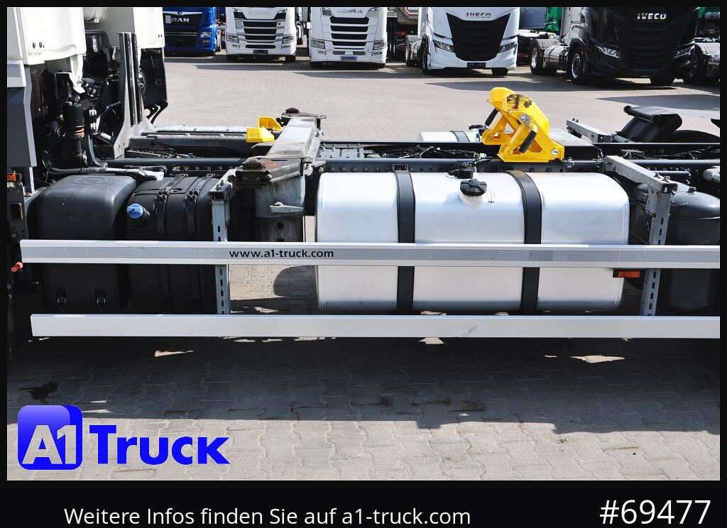 DAF XF 480 Intarder, Multiwechsler 2x AHK, TÜV 10-2026 - Camión chasis: foto 2 DAF XF 480 Intarder, Multiwechsler 2x AHK, TÜV 10-2026 - Camión chasis: foto 2