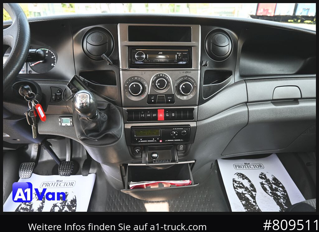 IVECO Daily 50C17 SZM, Klima, Tempomat, Schlafplatz - Furgoneta con caja de lona: foto 4 IVECO Daily 50C17 SZM, Klima, Tempomat, Schlafplatz - Furgoneta con caja de lona: foto 4