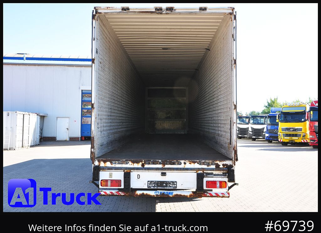 KRONE SDK 27, Koffer, Textil, 1 Vorbesitzer - Semirremolque caja cerrada: foto 3 KRONE SDK 27, Koffer, Textil, 1 Vorbesitzer - Semirremolque caja cerrada: foto 3