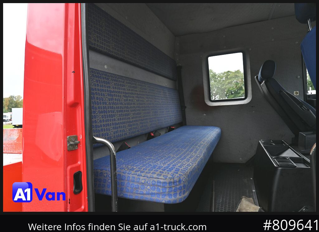 MAN MAN LE 8.180 Pritsche Doka, Automatik, AHK, 6-Sitzer - Caja abierta furgoneta: foto 3 MAN MAN LE 8.180 Pritsche Doka, Automatik, AHK, 6-Sitzer - Caja abierta furgoneta: foto 3