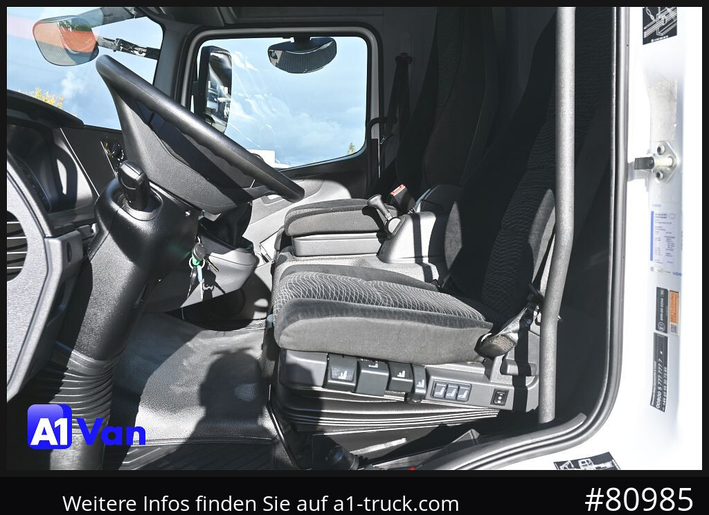 MERCEDES-BENZ Atego 816 Kipper Kran, Hiab, AHK, Klima - Volquete furgoneta: foto 4 MERCEDES-BENZ Atego 816 Kipper Kran, Hiab, AHK, Klima - Volquete furgoneta: foto 4