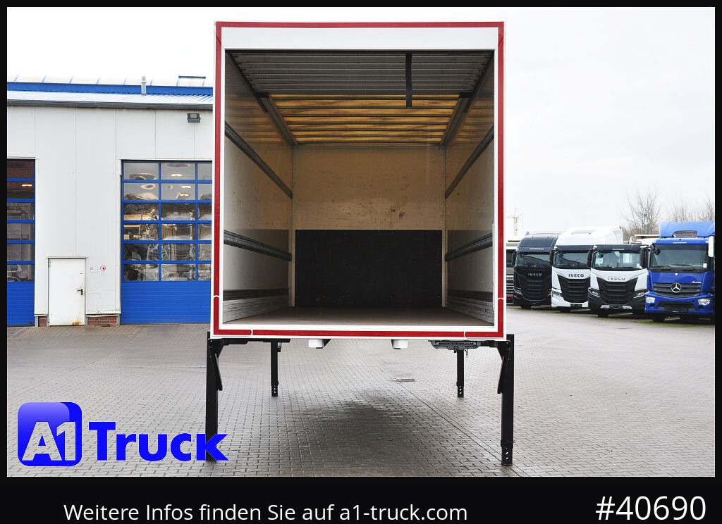 SPIER WB Koffer, 7,45, guter Zustand, verzinkt, Rolltor - Caja cerrada: foto 4 SPIER WB Koffer, 7,45, guter Zustand, verzinkt, Rolltor - Caja cerrada: foto 4