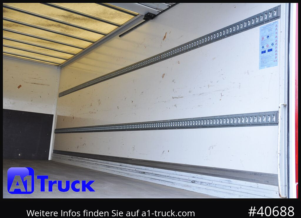 SPIER WB Koffer, 7,45, guter Zustand, verzinkt, Rolltor - Caja cerrada: foto 4 SPIER WB Koffer, 7,45, guter Zustand, verzinkt, Rolltor - Caja cerrada: foto 4