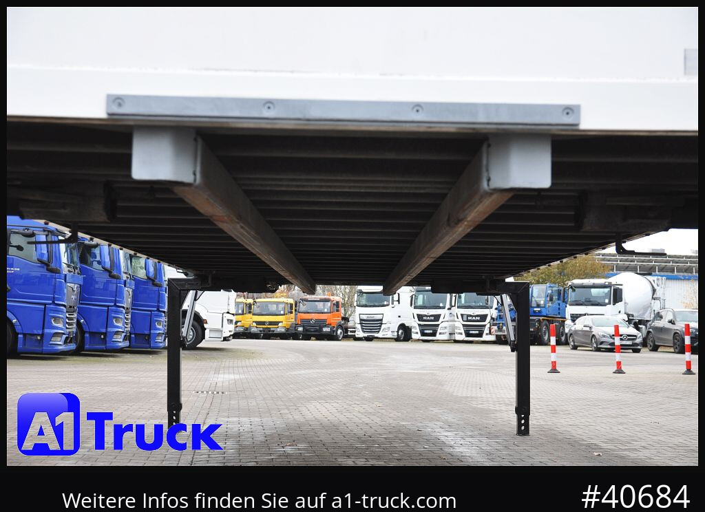 SPIER WB Koffer, 7,45, guter Zustand, verzinkt, Rolltor - Caja cerrada: foto 5 SPIER WB Koffer, 7,45, guter Zustand, verzinkt, Rolltor - Caja cerrada: foto 5