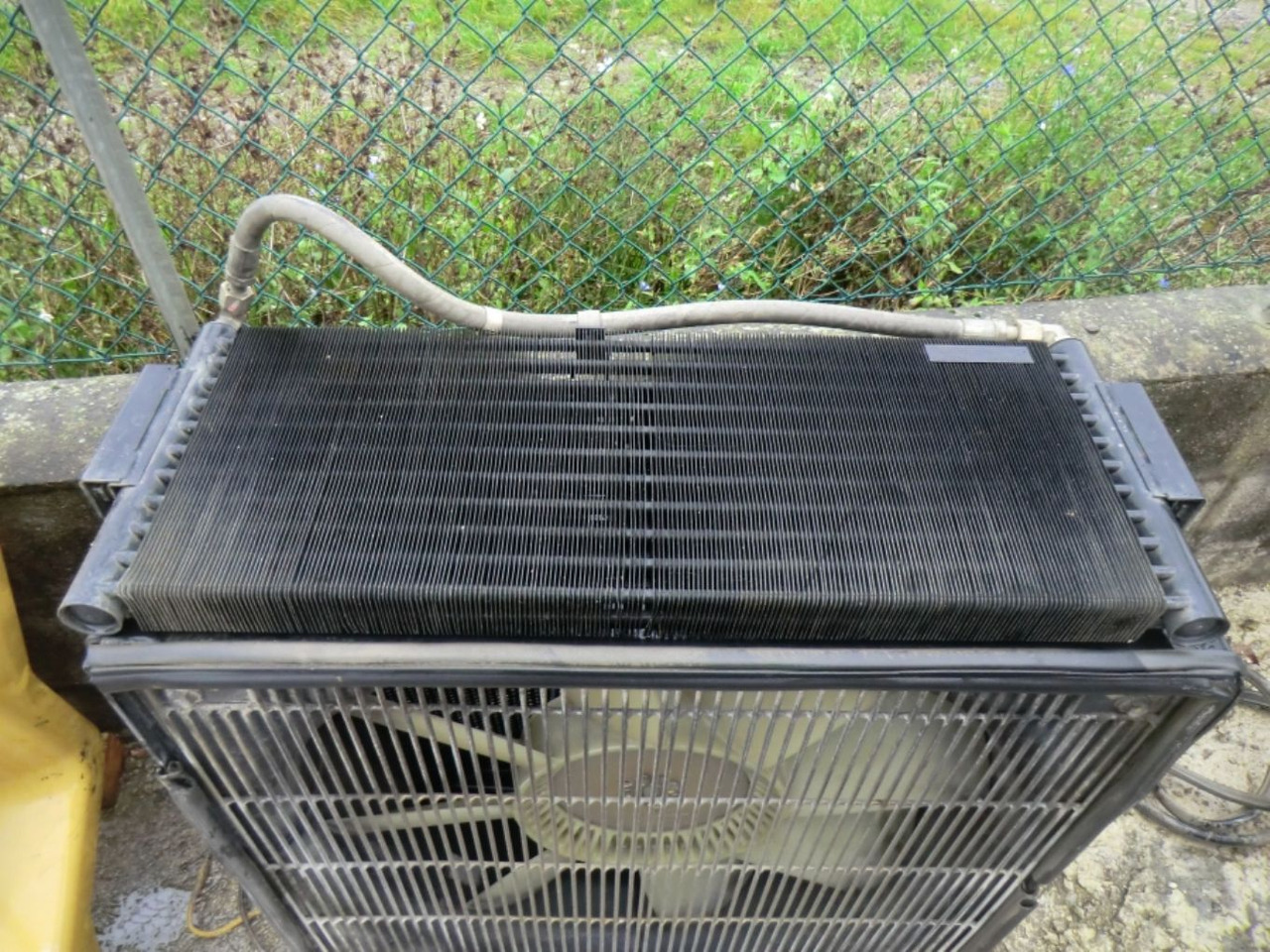 Caterpillar 928G RADIATORE OLIO - Sistema de refrigeración para Maquinaria de construcción: foto 1 Caterpillar 928G RADIATORE OLIO - Sistema de refrigeración para Maquinaria de construcción: foto 1