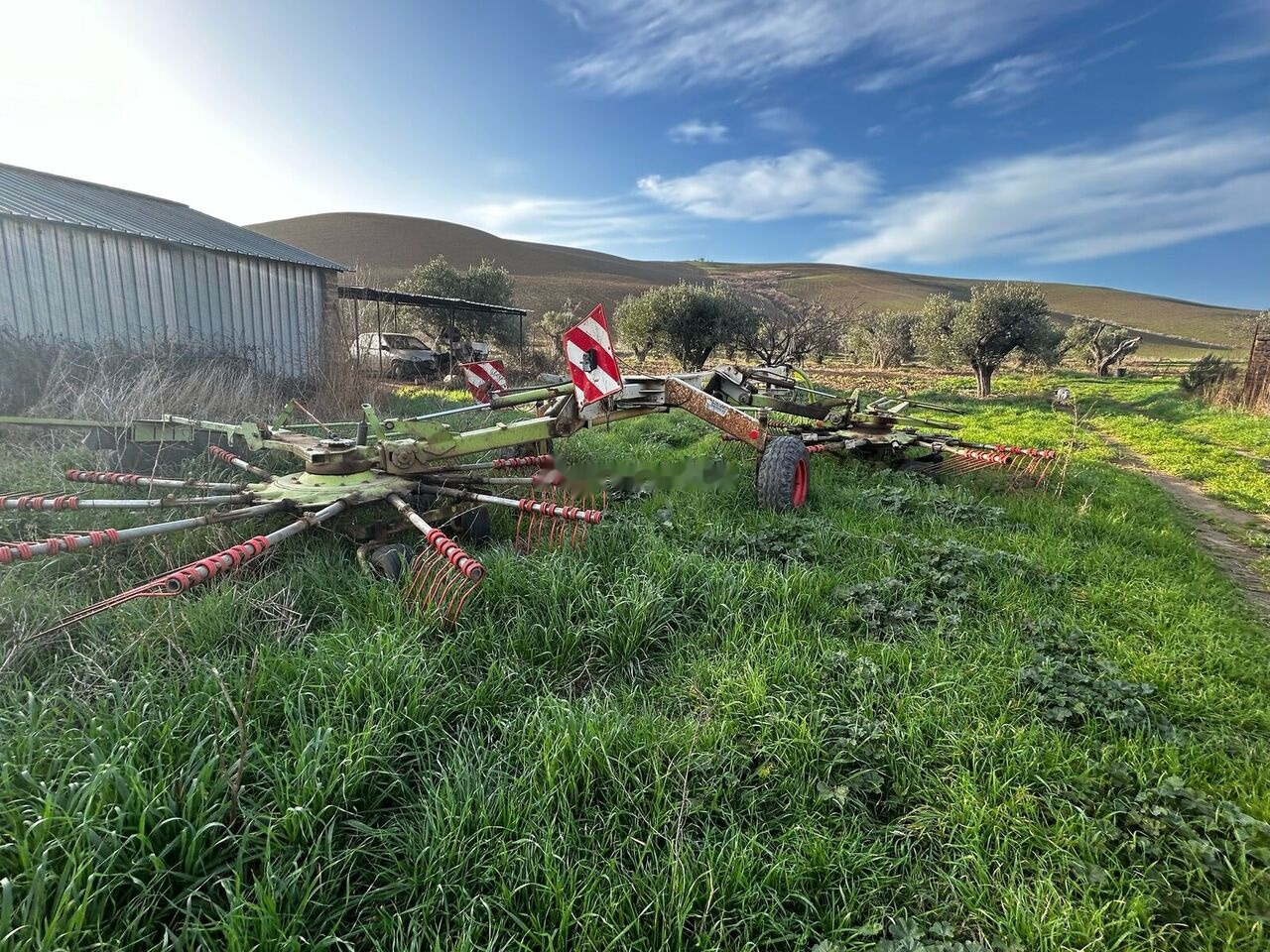 Claas LINER 1550 TWIN - Henificadora: foto 1 Claas LINER 1550 TWIN - Henificadora: foto 1