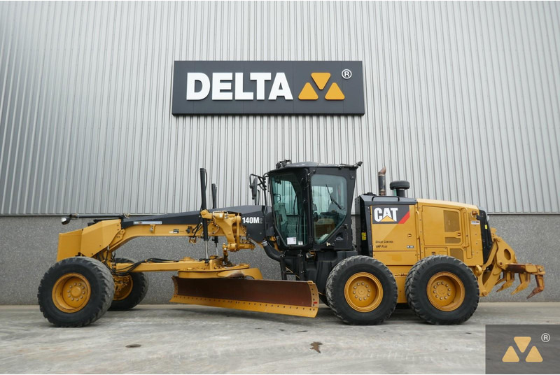 Grader Caterpillar 140M2: foto 1