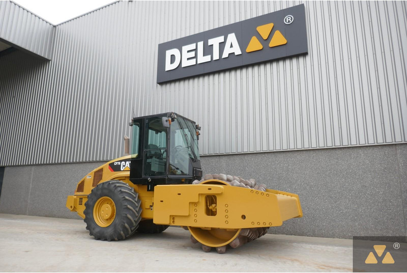 Caterpillar CP76 - Rodillo: foto 3 Caterpillar CP76 - Rodillo: foto 3