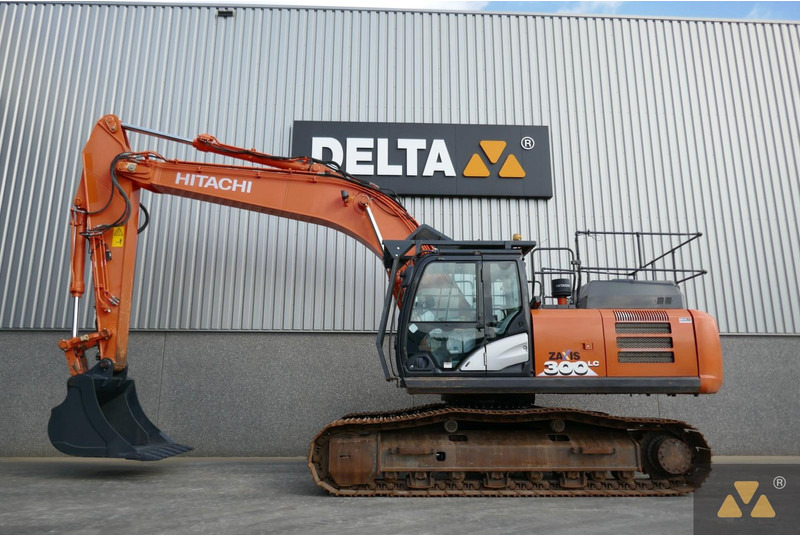 Hitachi ZX300LC-6 - Excavadora de cadenas: foto 1 Hitachi ZX300LC-6 - Excavadora de cadenas: foto 1