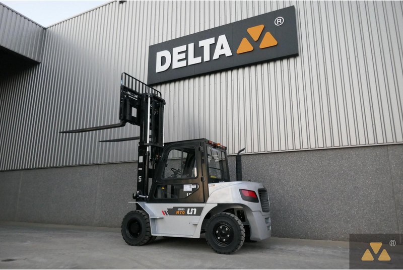 Maquinaria de construcción nuevo Un FD70T-NJB3: foto 10