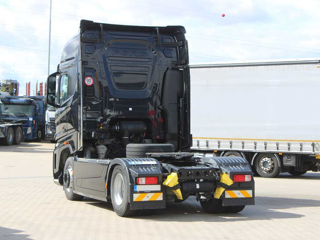 Ford F-MAX 12S, EURO 6, NAVIGATION - Cabeza tractora: foto 5 Ford F-MAX 12S, EURO 6, NAVIGATION - Cabeza tractora: foto 5