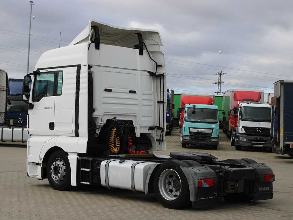 MAN TGX 18.440, LOWDECK, EURO 6 - Cabeza tractora: foto 4 MAN TGX 18.440, LOWDECK, EURO 6 - Cabeza tractora: foto 4
