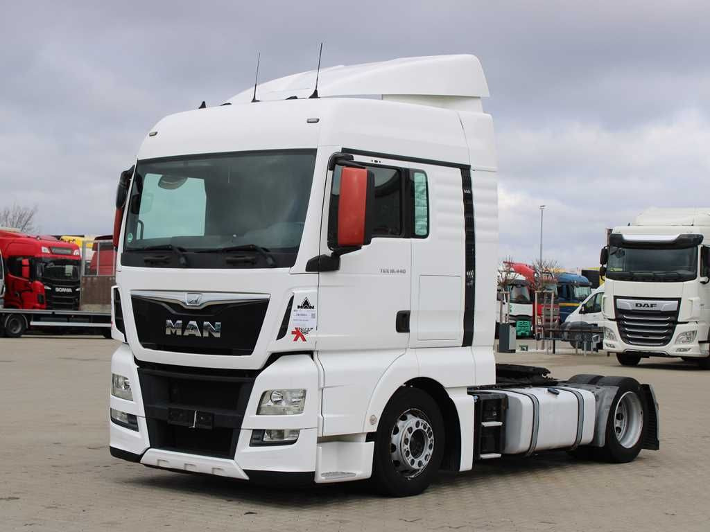 MAN TGX 18.440, LOWDECK, EURO 6 - Cabeza tractora: foto 1 MAN TGX 18.440, LOWDECK, EURO 6 - Cabeza tractora: foto 1