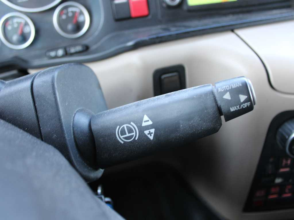 Cabeza tractora MAN TGX 18.500, EURO 6, RETARDER, NAVIGATION, BEACONS: foto 10