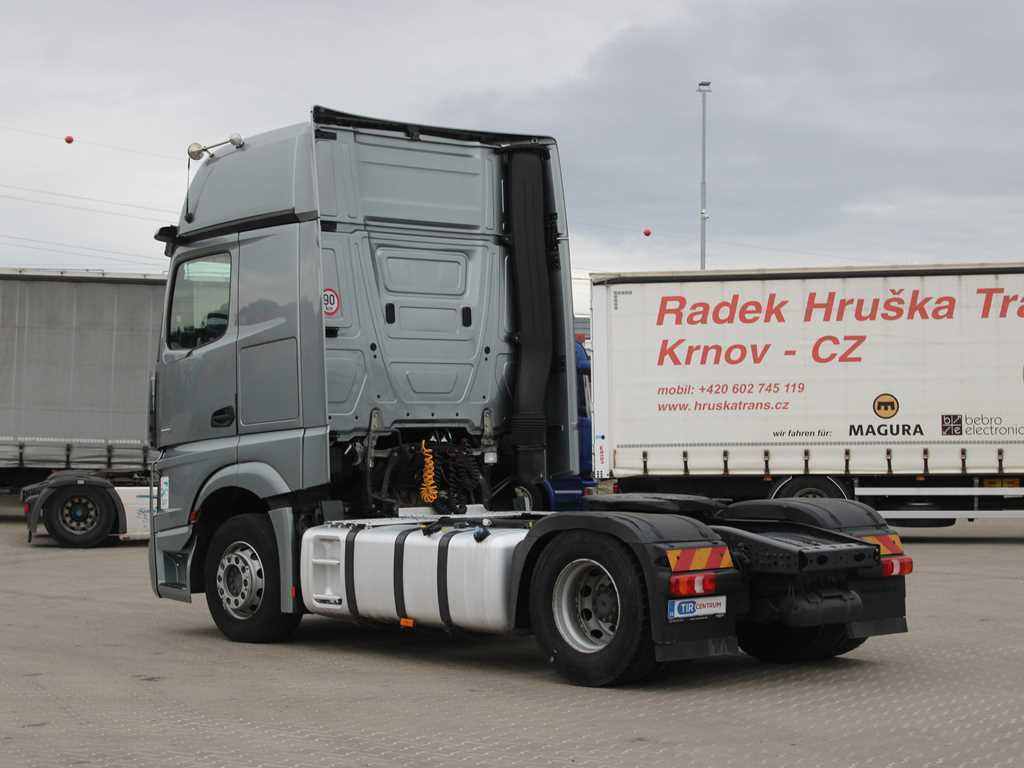 Mercedes-Benz Actros 1851, EURO 6, NAVIGATION - Cabeza tractora: foto 5 Mercedes-Benz Actros 1851, EURO 6, NAVIGATION - Cabeza tractora: foto 5