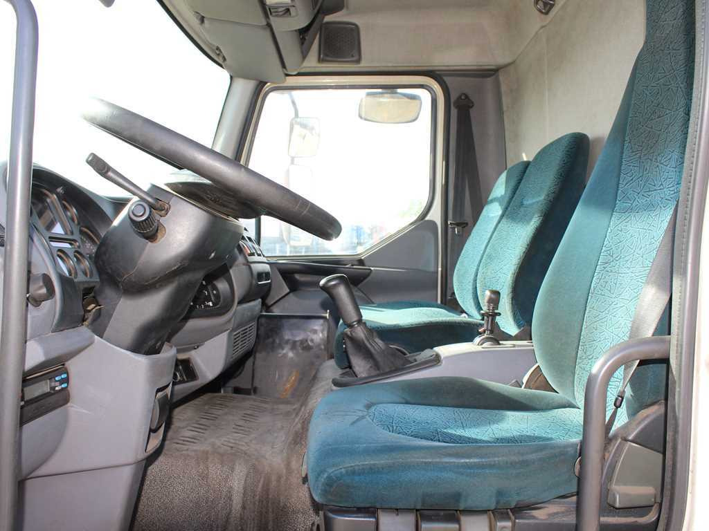 Camión caja abierta DAF LF 45.180, SLEEPING BODY, EURO 3, TIRES 80%: foto 13 Camión caja abierta DAF LF 45.180, SLEEPING BODY, EURO 3, TIRES 80%: foto 13