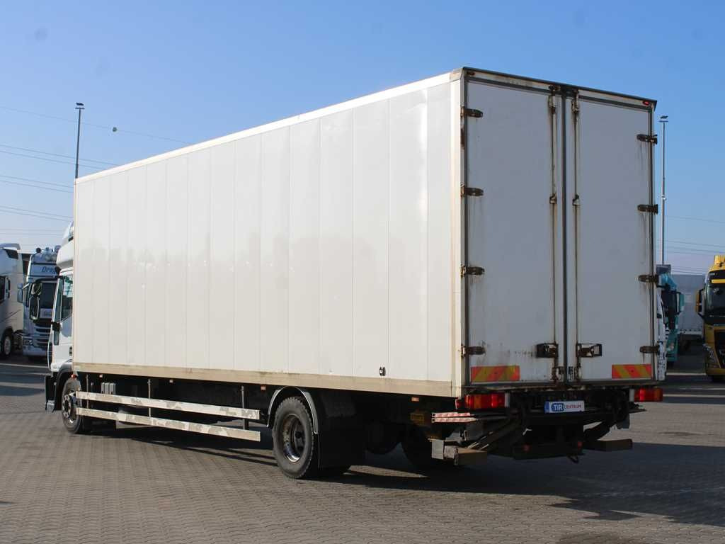 Iveco EUROCARGO 120E22, EURO 5, TAIL LIFT, PNEU 80% - Camión caja cerrada: foto 4 Iveco EUROCARGO 120E22, EURO 5, TAIL LIFT, PNEU 80% - Camión caja cerrada: foto 4
