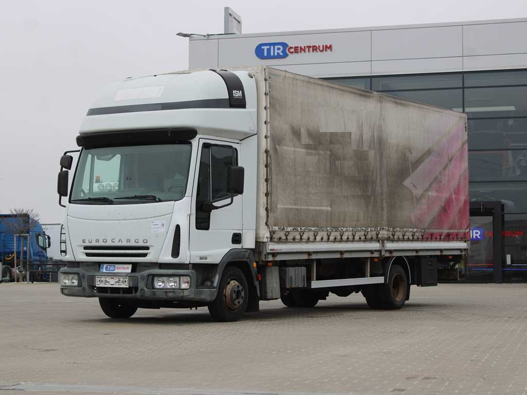 Iveco EUROCARGO ML 75 E 15, EURO 3, SLEEPING BODY - Camión lona: foto 1 Iveco EUROCARGO ML 75 E 15, EURO 3, SLEEPING BODY - Camión lona: foto 1