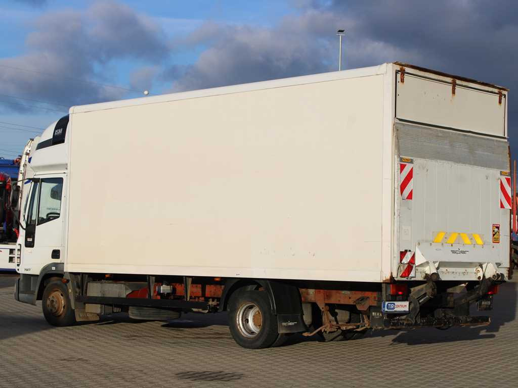 Iveco EUROCARGO ML75E17, HYDRAULIC FRONT, SLEEPING BODY - Camión caja cerrada: foto 5 Iveco EUROCARGO ML75E17, HYDRAULIC FRONT, SLEEPING BODY - Camión caja cerrada: foto 5