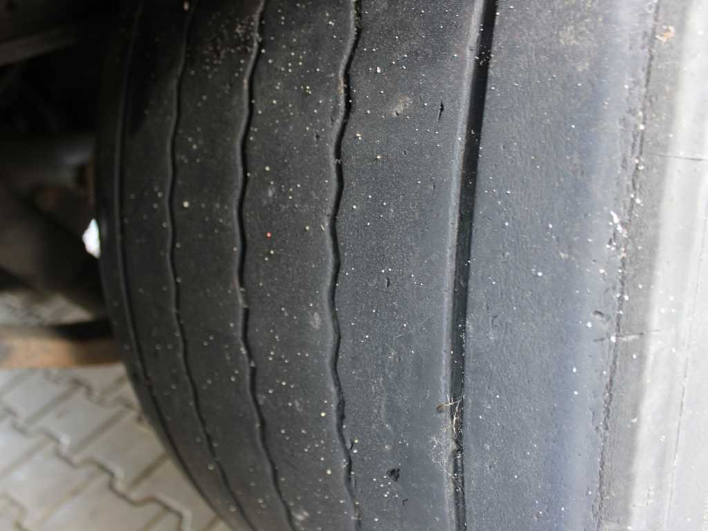 Semirremolque lona Krone SD, LOWDECK, LIFTING AXLE, MULTILOCK, LIFTING ROOF: foto 9 Semirremolque lona Krone SD, LOWDECK, LIFTING AXLE, MULTILOCK, LIFTING ROOF: foto 9