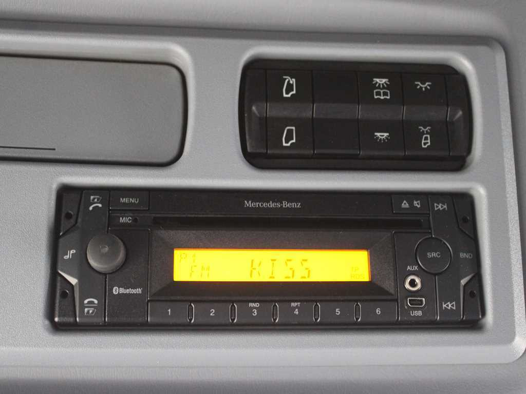 Leasing de Mercedes-Benz ATEGO 1527, EURO 6, CAMERA, TIRES 80% Mercedes-Benz ATEGO 1527, EURO 6, CAMERA, TIRES 80%: foto 19 Leasing de Mercedes-Benz ATEGO 1527, EURO 6, CAMERA, TIRES 80% Mercedes-Benz ATEGO 1527, EURO 6, CAMERA, TIRES 80%: foto 19