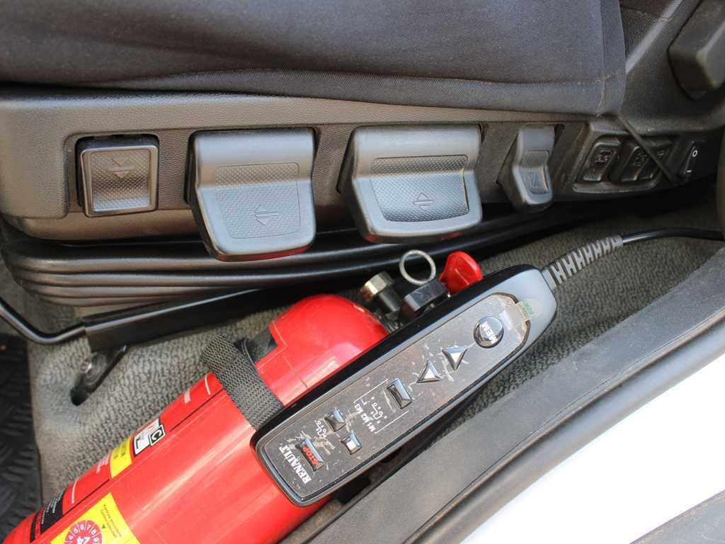 Leasing de  Renault D 250, EURO 6, SIDE, HYDRAULIC ARM FASSI F110 Renault D 250, EURO 6, SIDE, HYDRAULIC ARM FASSI F110: foto 13