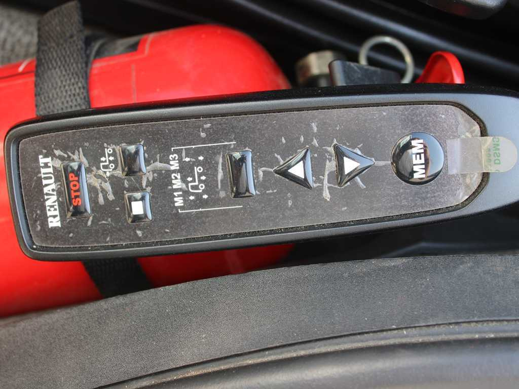 Leasing de  Renault D 250, EURO 6, SIDE, HYDRAULIC ARM FASSI F110 Renault D 250, EURO 6, SIDE, HYDRAULIC ARM FASSI F110: foto 14