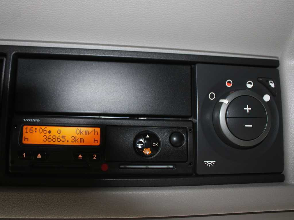 Camión multibasculante Volvo FH 500, 6x2, EURO 5EEV, VEB +, LIFTING AXLE, CAMERA: foto 20