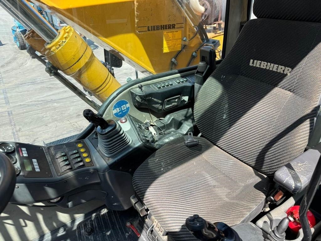 Manipulador de materiales Liebherr A 316: foto 12 Manipulador de materiales Liebherr A 316: foto 12