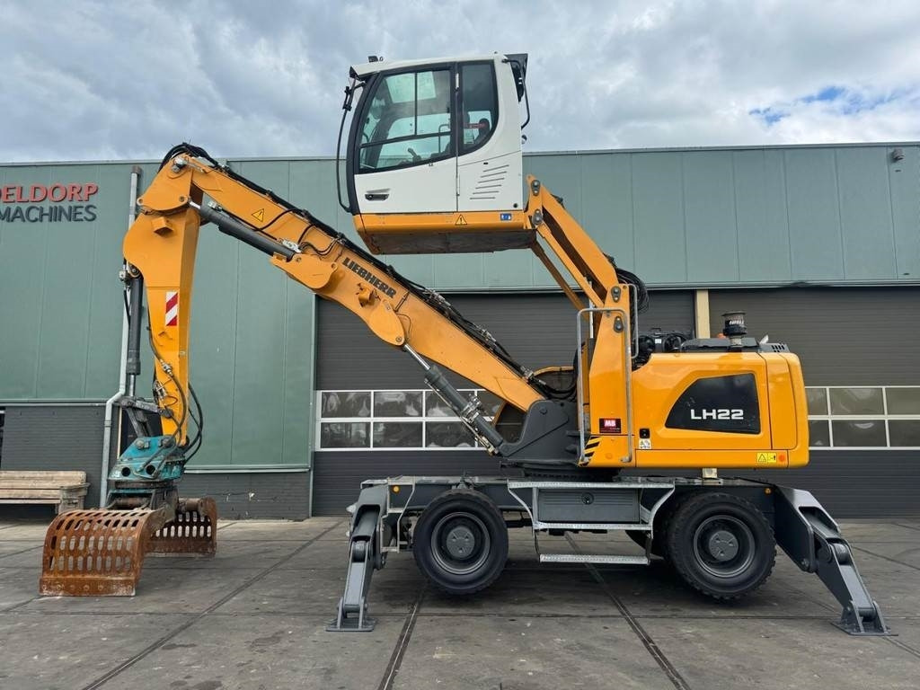 Manipulador de materiales Liebherr LH 22 M: foto 1