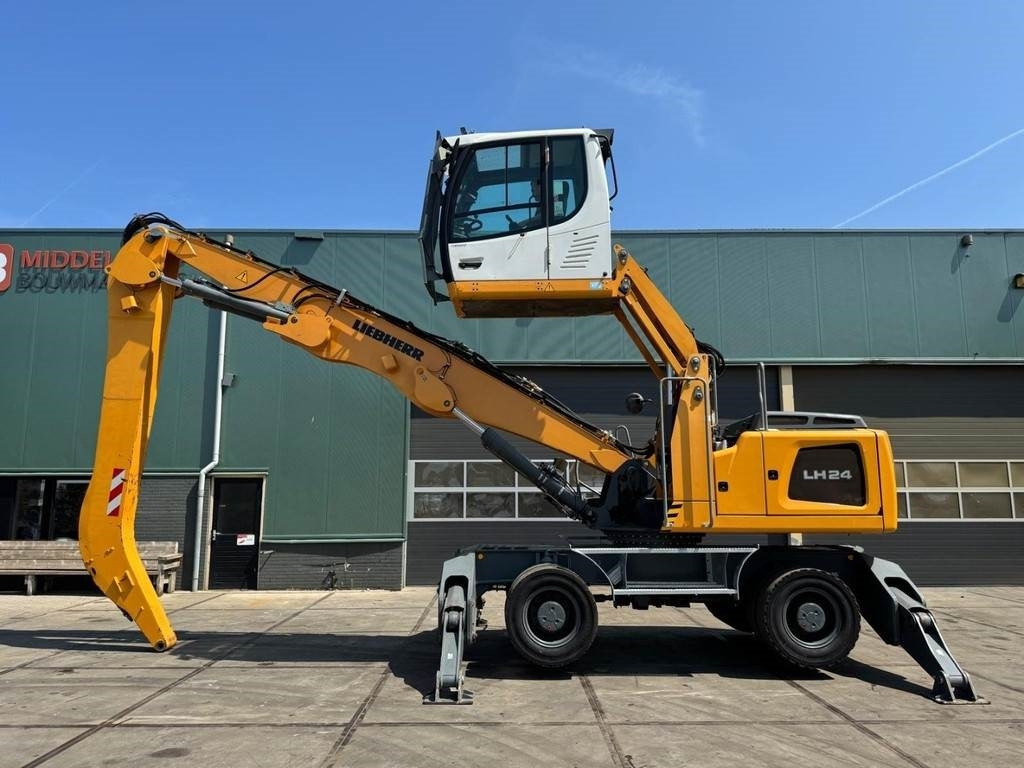 Manipulador de materiales Liebherr LH 24 M: foto 1